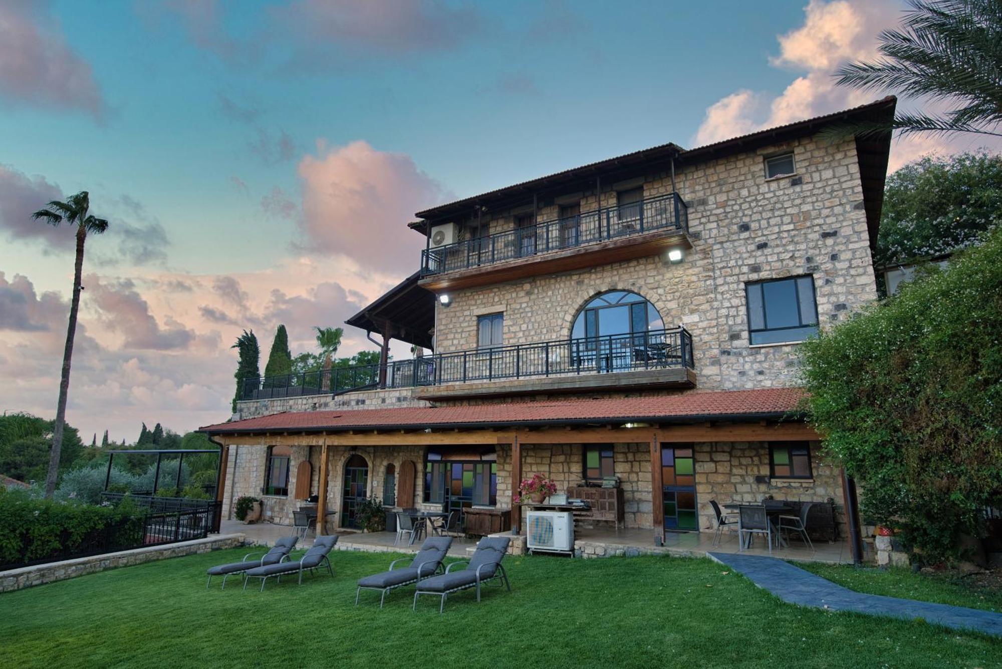 Hameiri Estate Rosh Pinna Exterior photo